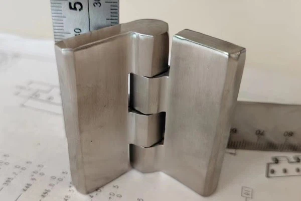 Axis Welding Hinge