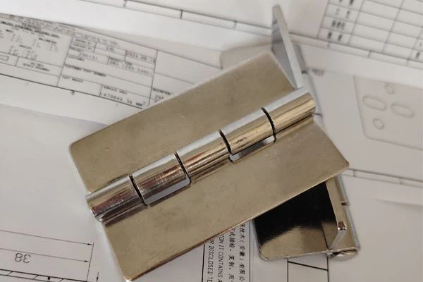 Impact Resistance Hinges For Gate