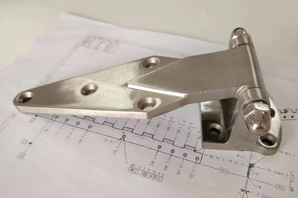 Impact-resistant Container Hinge
