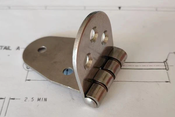 Semicircular Hinges