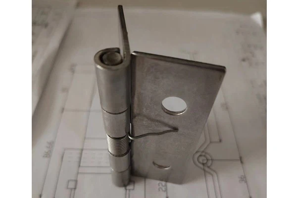 Stainless Steel Plasma Cut Spring Hinges, High Precision Craftsmanship, For Precision Electronic Equipment Cabinets