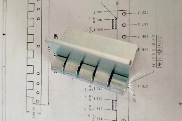 Zinc-aluminum Coated Heavy Duty Torque Hinge